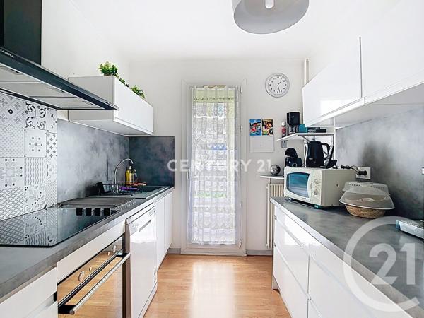 Appartement T3 à vendre  4 pièces - 73,25 m2 AUBAGNE - 13