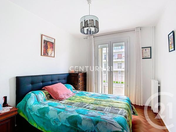 Appartement T3 à vendre  4 pièces - 73,25 m2 AUBAGNE - 13