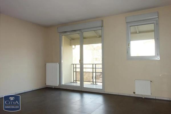 Appartement à louer 3 pièces 66.3m² Mâcon (71000)
