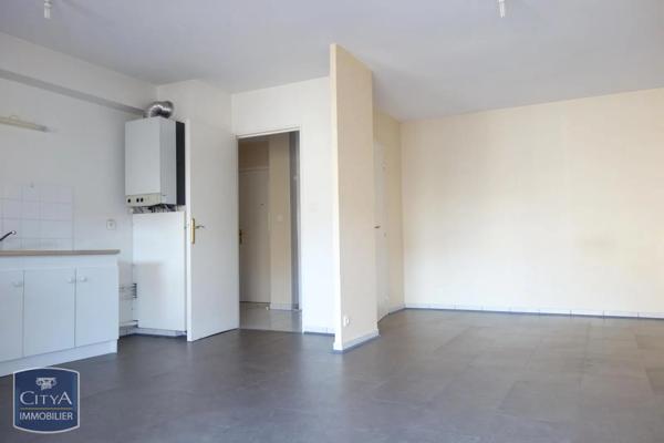 Appartement à louer 3 pièces 66.3m² Mâcon (71000)