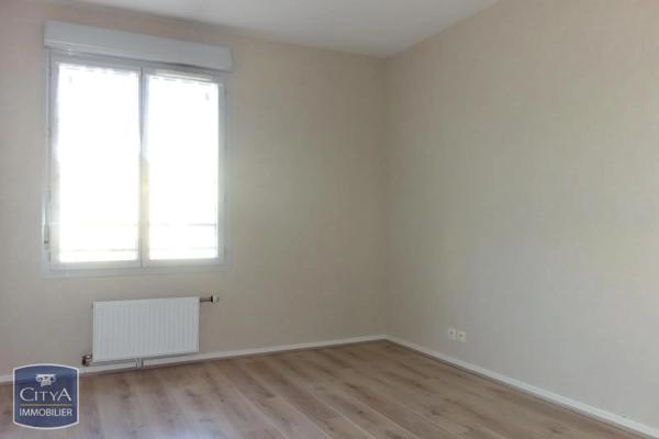 Appartement à louer 3 pièces 66.3m² Mâcon (71000)