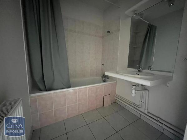 Appartement à louer 3 pièces 66.3m² Mâcon (71000)