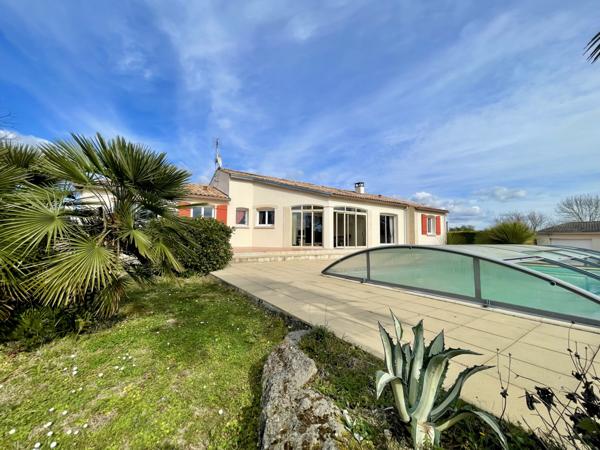 Villa 9 pièce(s) 3 chambre(s) 180 m²