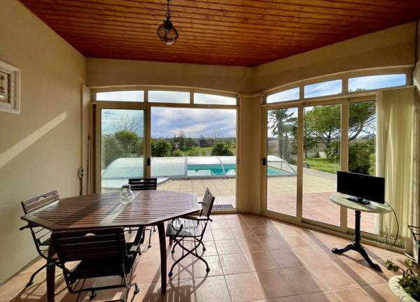 Villa 9 pièce(s) 3 chambre(s) 180 m²