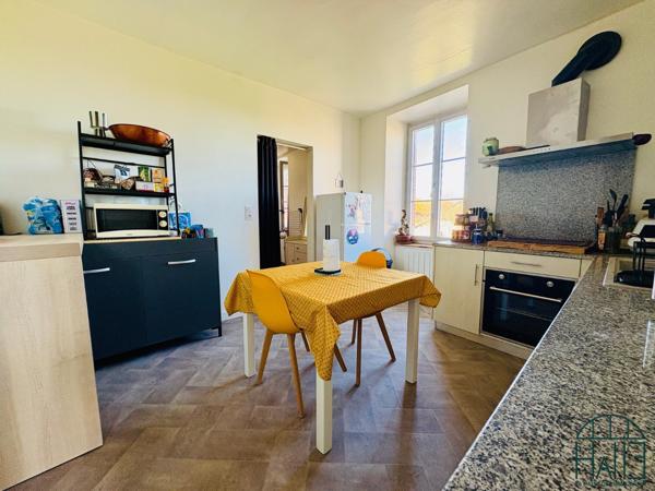 Immeuble 7 pièces - 273 m²