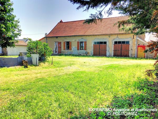 Varennes-sur-Allier (03150) FERMETTE 86 M2 SUR 3000 M2 DE TERRAIN A VARRENNES-SUR-ALLIER
