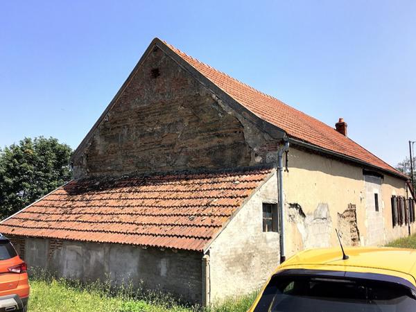 Varennes-sur-Allier (03150) FERMETTE 86 M2 SUR 3000 M2 DE TERRAIN A VARRENNES-SUR-ALLIER