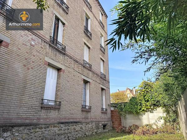 Vente                                                      Appartement
                        
                     2 pièces                      32 m2                     à Eaubonne