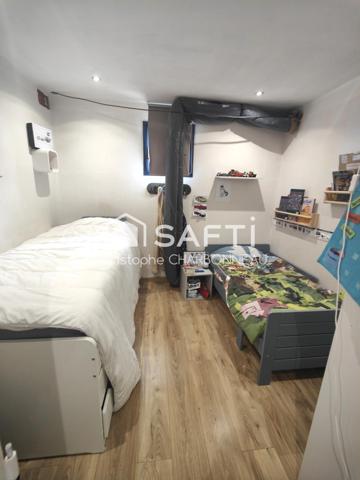 BÄTIMENT A VENDRE POUR ENTREPRENEUR