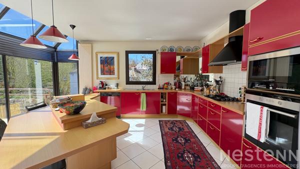 Maison de 206 m² à Saint-Goustan avec maisonnette d'invités attenante