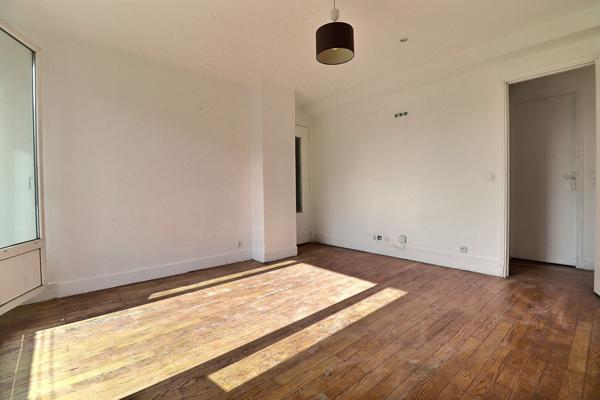 À vendre ? Spacieux 4 pièces avec balcon dans résidence verdoyante