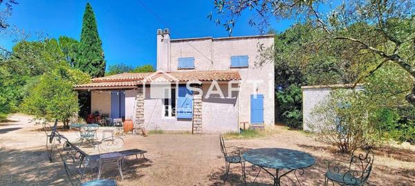 Maison 5 pièces de 108 m2 sur un terrain de 1615 m2 arboré, piscinable.