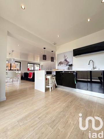 Appartement 5 pièces de 170 m² à Bolquère (66210)