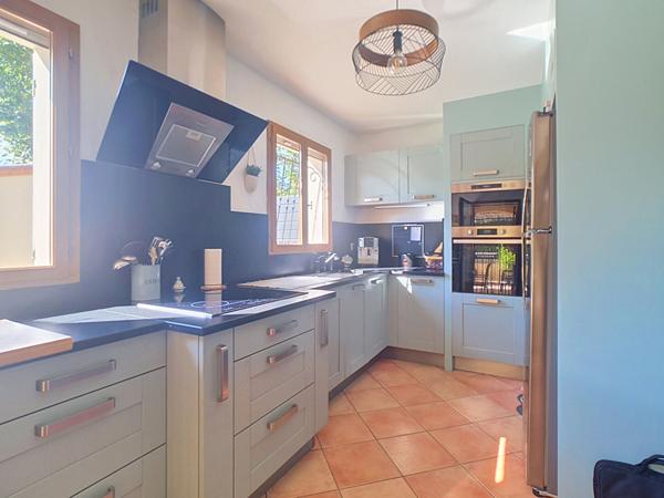 Charmante maison de plain pied à vendre Monteux 4 pièces avec piscine
