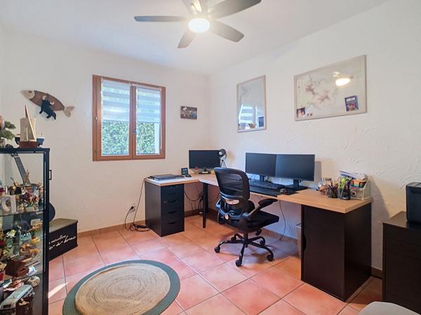 Charmante maison de plain pied à vendre Monteux 4 pièces avec piscine