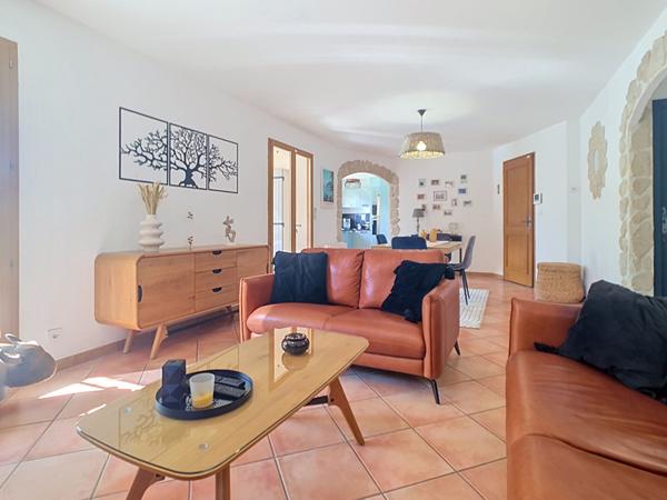 Charmante maison de plain pied à vendre Monteux 4 pièces avec piscine