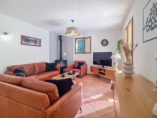 Charmante maison de plain pied à vendre Monteux 4 pièces avec piscine