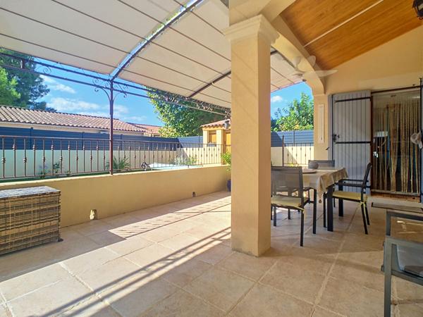 Charmante maison de plain pied à vendre Monteux 4 pièces avec piscine