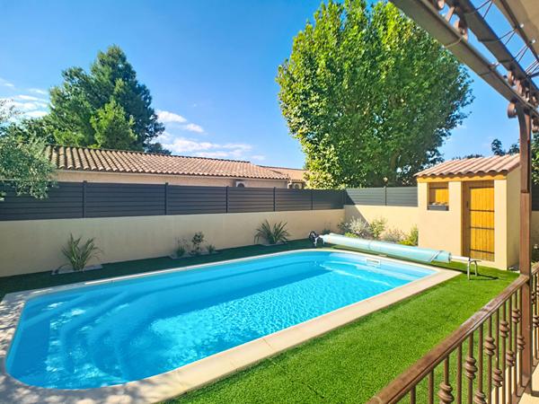 Charmante maison de plain pied à vendre Monteux 4 pièces avec piscine