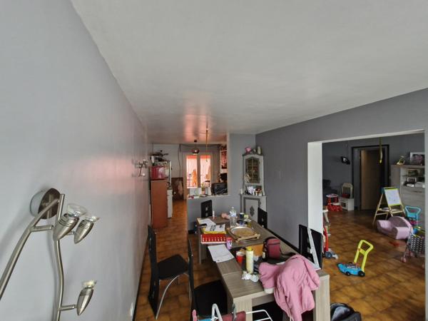 PAVILLON PLAIN PIED de 100m² - 3 CHAMBRES - GARAGE - TERRAIN