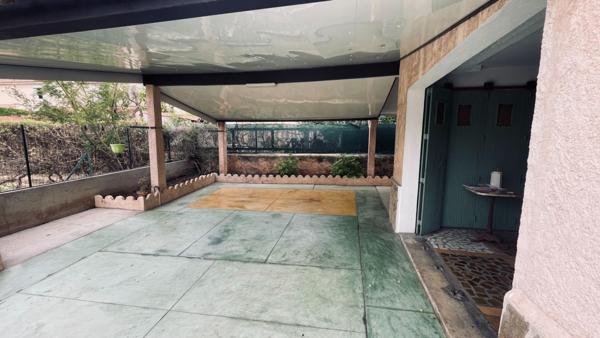 La Valette Du Var  Maison  Mitoyenne  4 pièces 125 m2 sur un terrain de 340m²