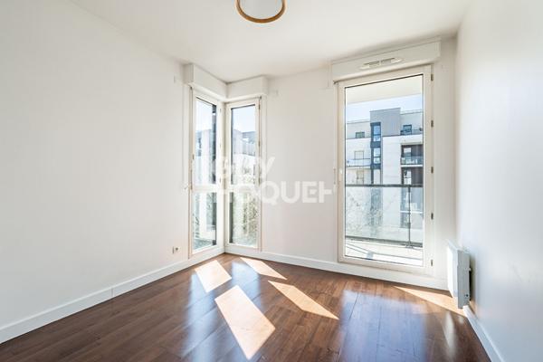 APPARTEMENT 3 PIECES AVEC PARKING ET BALCON