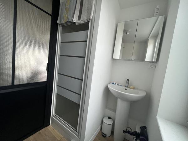 A LOUER : T1 à LILLE • Rue des Bouchers - Vieux Lille • 600 € CC • Réf. G434-3