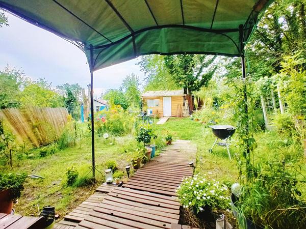 MAXEVILLE Appartement duplex - 2 ou 3 chambres - Vue sur le canal - AVOIR SANS TARDER