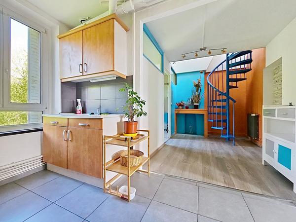 MAXEVILLE Appartement duplex - 2 ou 3 chambres - Vue sur le canal - AVOIR SANS TARDER