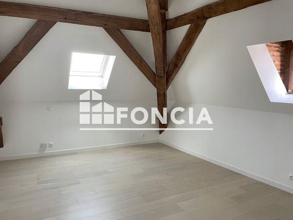 Location Appartement 3 pièces 89.8 m² - 48 ALLEE DU CRET DE L'AIGUILLON Collonges 01550