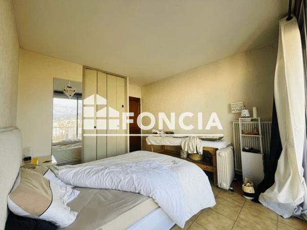 Location Appartement 4 pièces 79.02 m² - 166 ALLEE GEORGES LEYGUES Toulon 83100