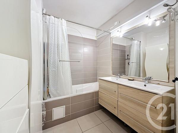 Appartement F3 à vendre  3 pièces - 64,45 m2 MARSEILLE - 13009