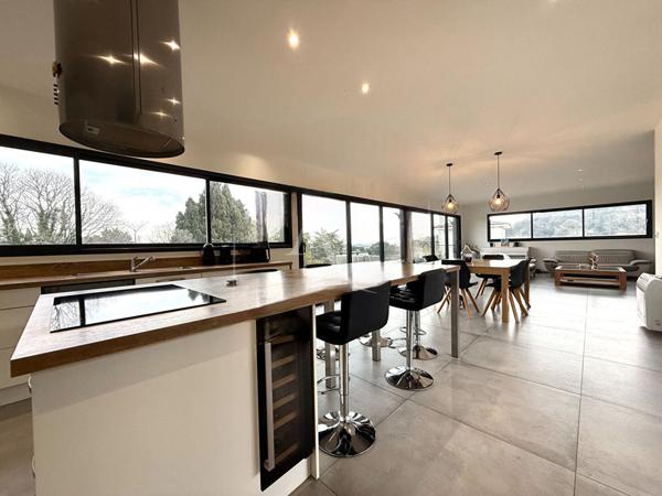 Maison Istres 6 pièce(s) 277 m2