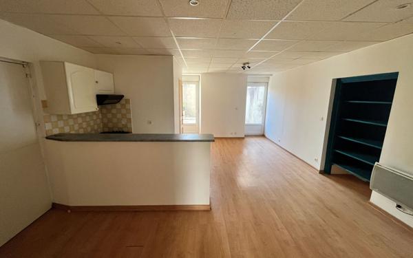 Appartement à vendre    3 pièces • 48,09 m2 Aubenas