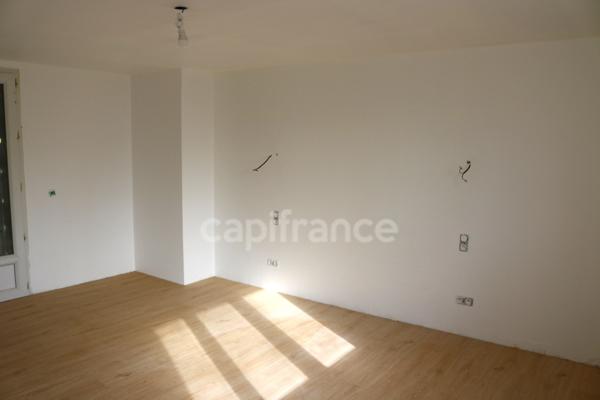 EXCLUSIVITE Longère de 177 m2 en pierres à vendre, 7 pièces GUENGAT (29) terrain de 1359 m2, rénovée