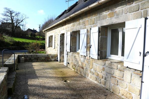 EXCLUSIVITE Longère de 177 m2 en pierres à vendre, 7 pièces GUENGAT (29) terrain de 1359 m2, rénovée