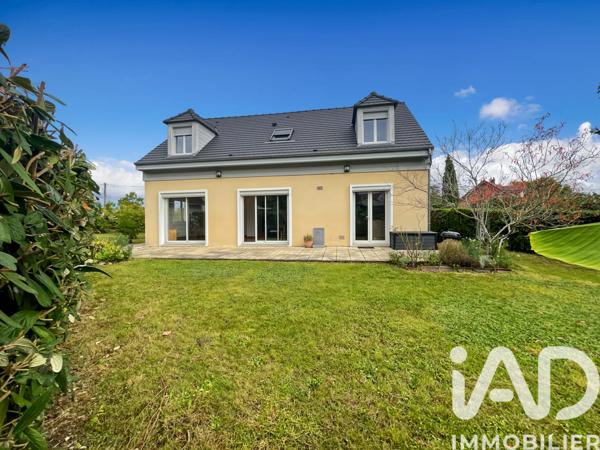Maison à vendre 6 pièces 130 m² Saint-Pierre-lès-Nemours