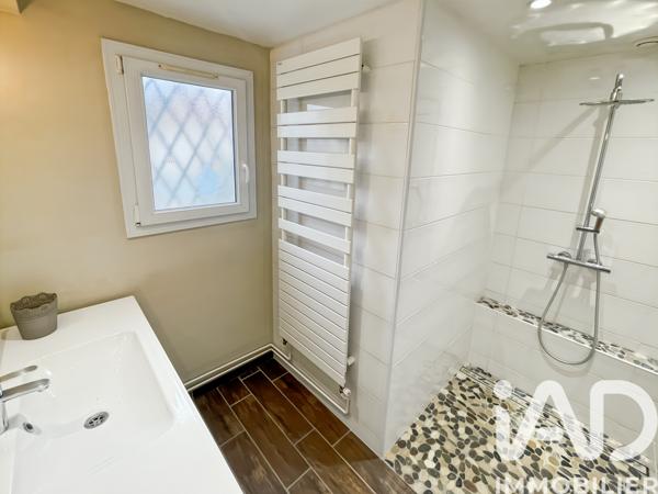 Maison à vendre 6 pièces 130 m² Saint-Pierre-lès-Nemours