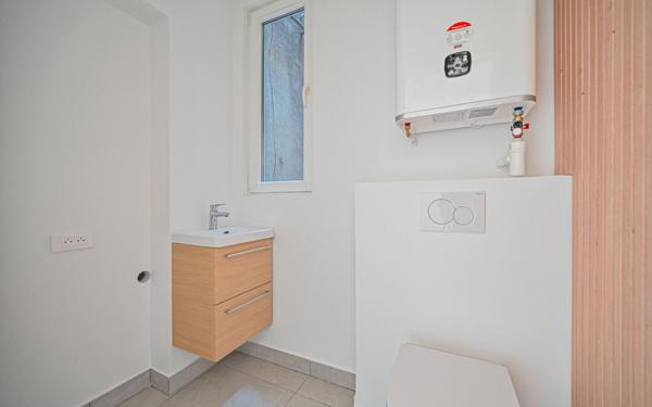 Appartement à vendre    2 pièces • 30,14 m2 Paris 20