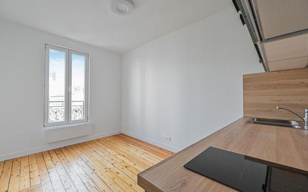 Appartement à vendre    2 pièces • 30,14 m2 Paris 20