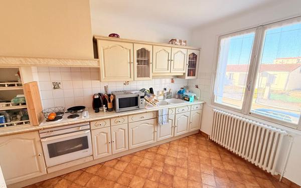 Maison à vendre    5 pièces •  Surgères