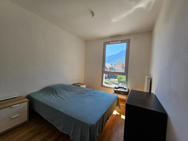 Exclusivité Bonneville – Élégant appartement T3 de 60 m² avec terrasse, garage et superbe vue sur les montagnes (74)