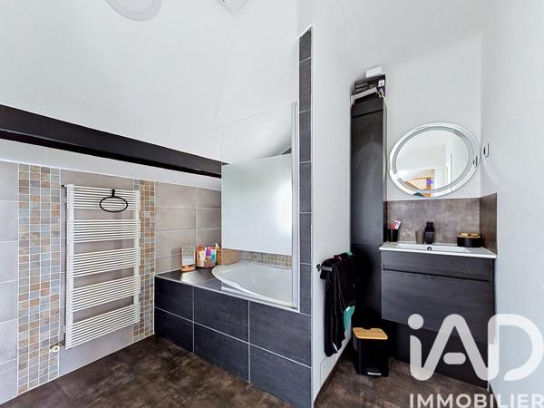Maison à vendre 9 pièces 215 m² Chennevières-sur-Marne
