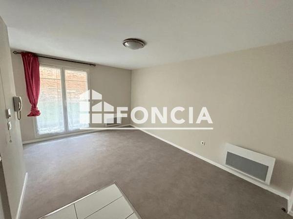 Location Studio 25.06 m² - 18 RUE DE LA REPINIERE Beauvais 60000