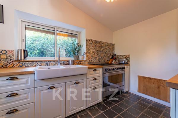 Mazet en pierre rénové, 170 m², piscine et grand terrain près d’Uzès