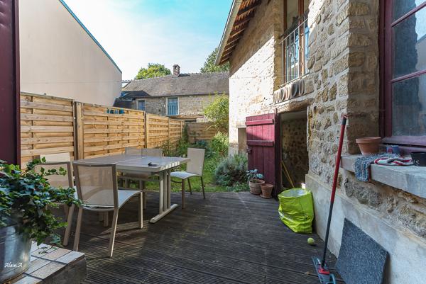 Cergy (95000) RARE - INVESTISSEMENT CLE EN MAIN - RENDEMENT 8% - MAISON CERGY VILLAGE