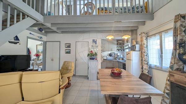 Maison 2 chambre(s) à vendre - Les Mathes, Charente-Maritime - 17