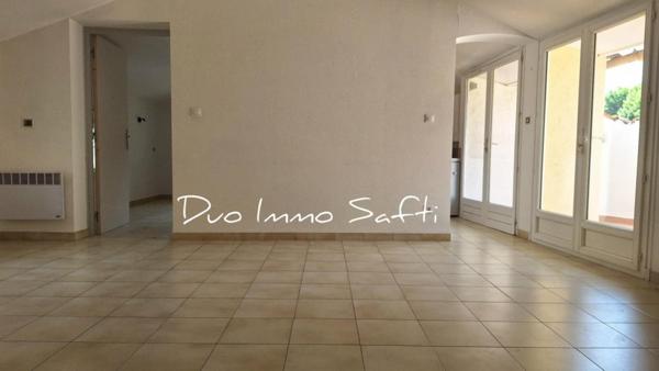 Appartement traversant, avec toit terrasse à ciel ouvert