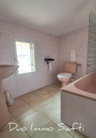 Appartement traversant, avec toit terrasse à ciel ouvert