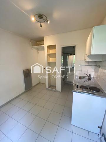 LOT DE 2 STUDIOS DANS RESIDENCE AVEC PISCINE PROCHE LUMINY SPECIAL INVESTISSEUR